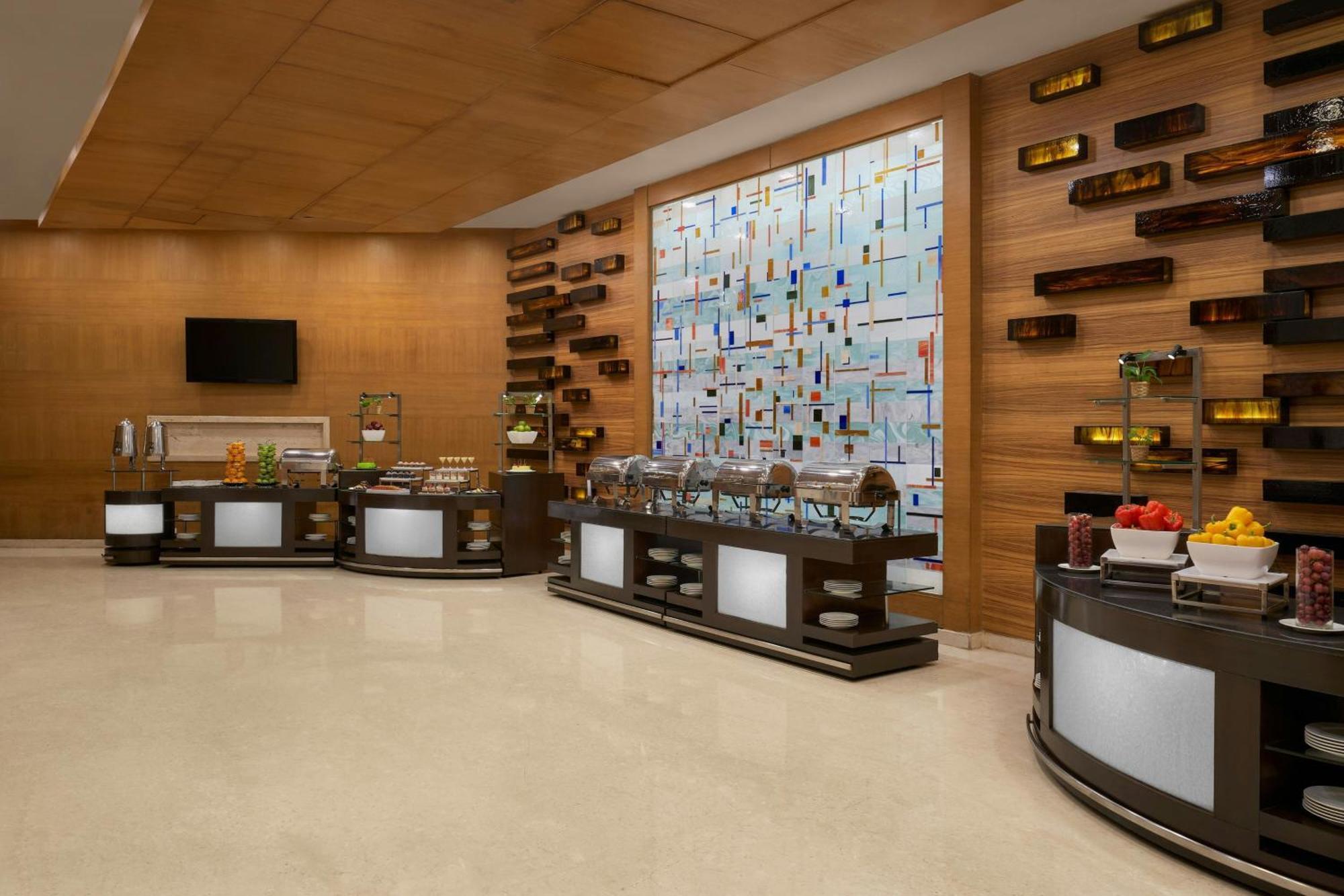 Meluha The Fern Mumbai, Powai, Series By Marriott — Photos 1